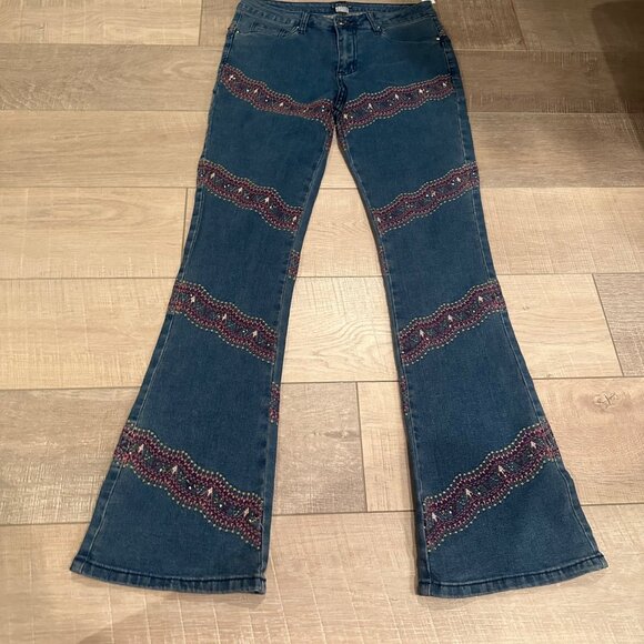 VENUS WOMENS EMBROIDERED JEANS BOOTCUT NEW SIZE 8 - Picture 3 of 14